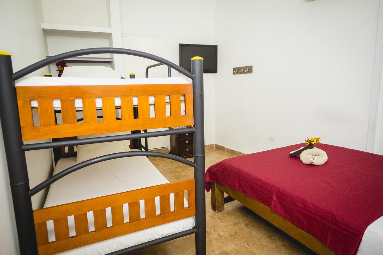 El Centenario Hotel 3*