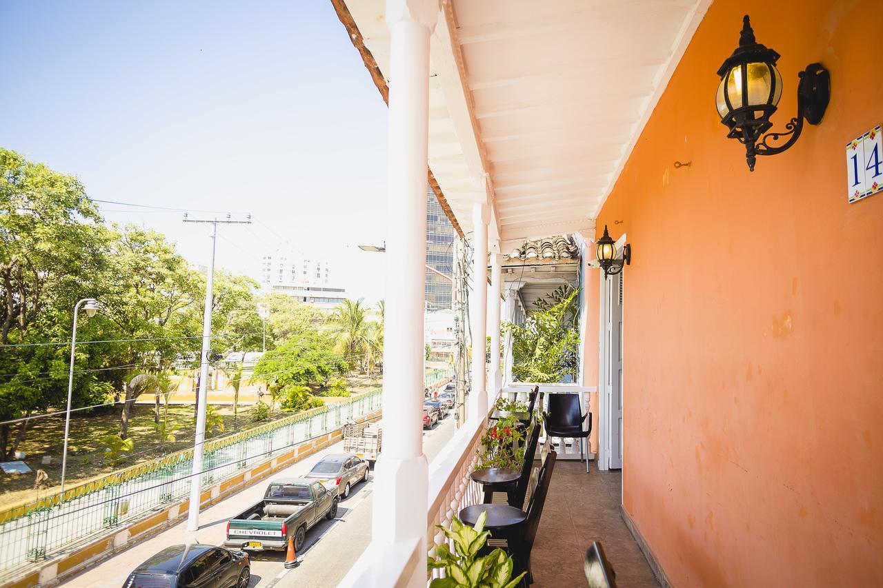 El Centenario Hotel 3*